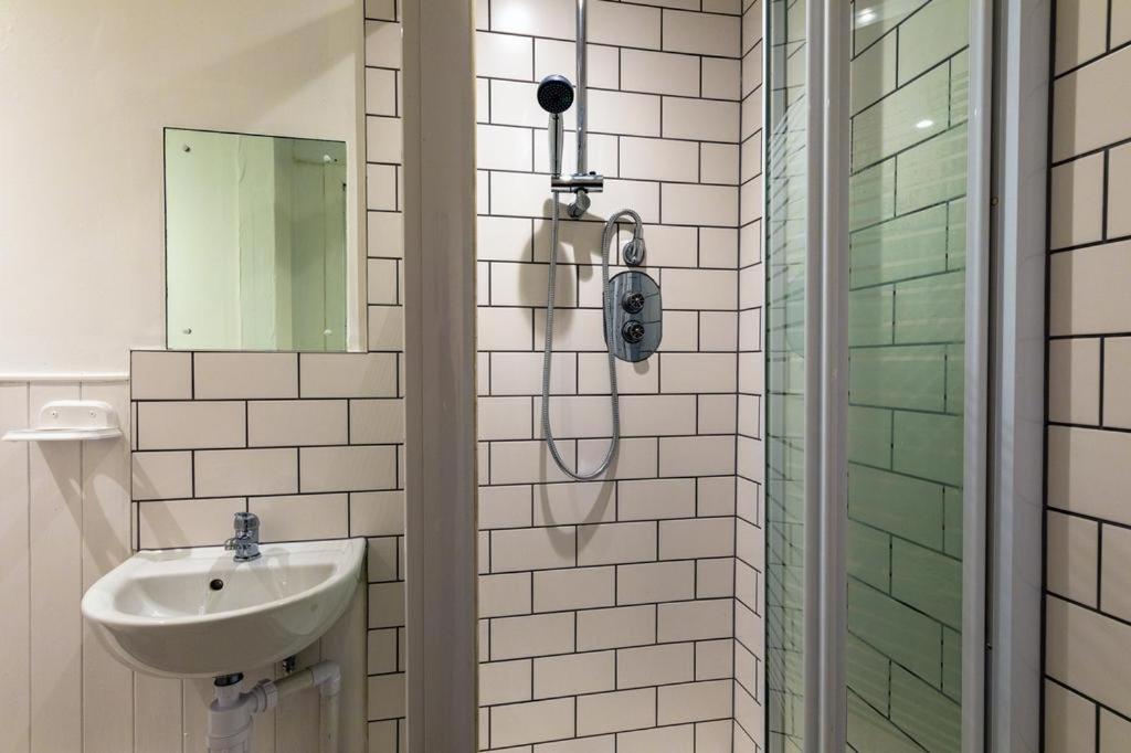 Riverside Flat Apartment Инвернес Екстериор снимка